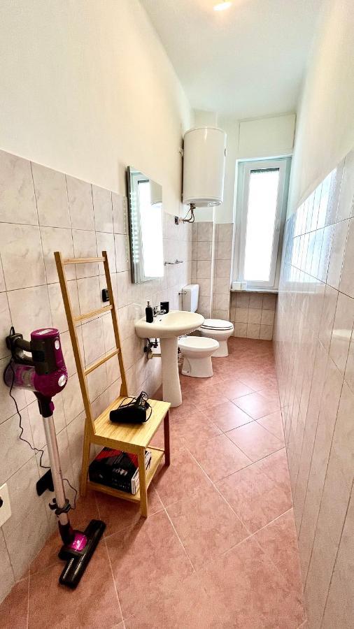 New Apartment, Near Metro Monte Grappa Turin Exterior photo
